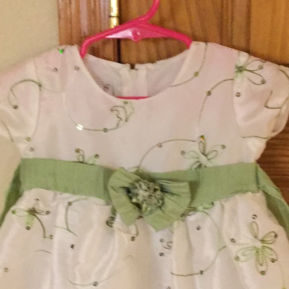 Dress - Picture 2 of 4